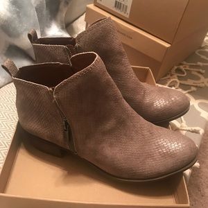 Lucky Brand booties